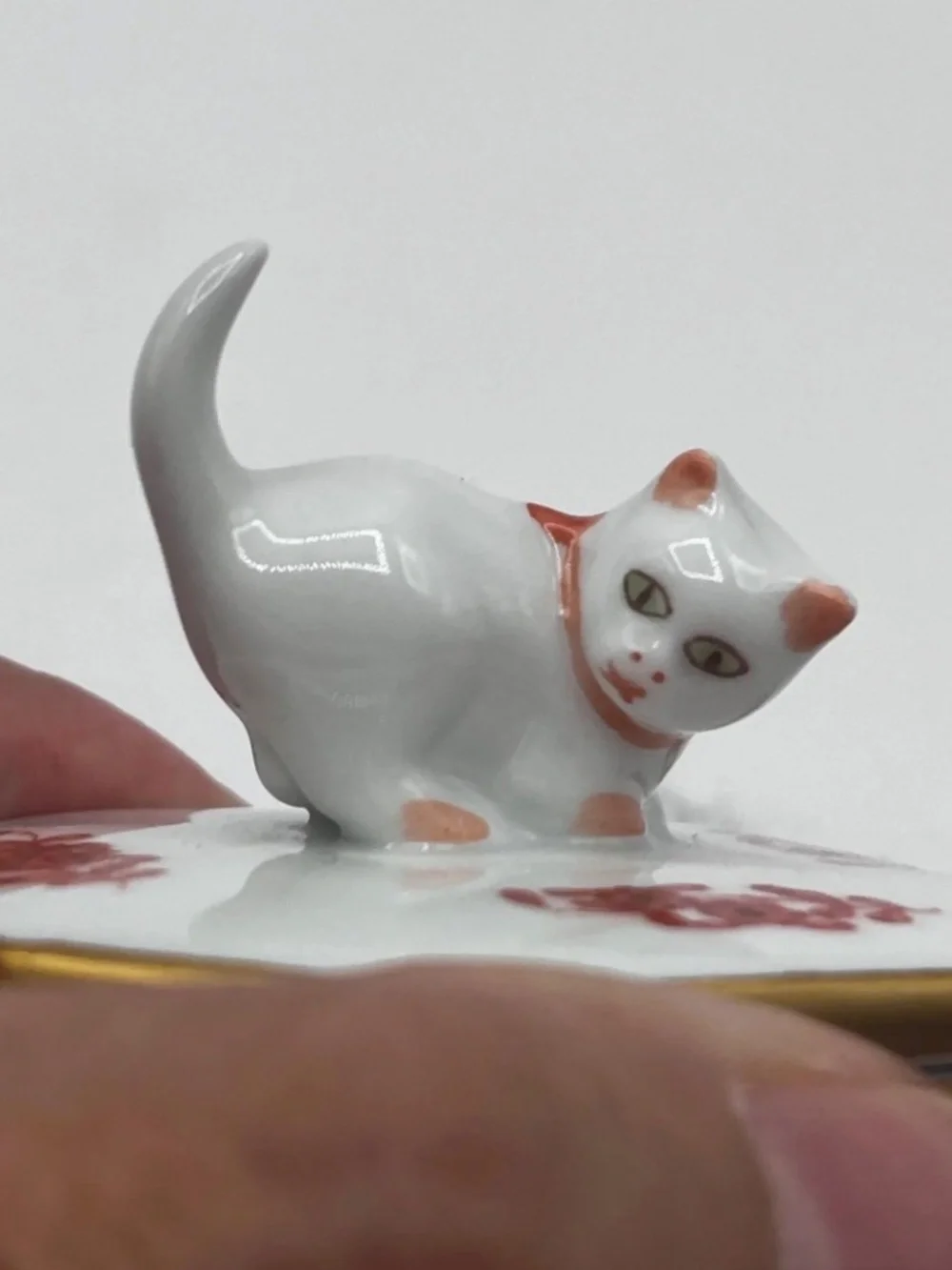 Vintage Herend Hungary Rust Chinese Bouquet Kitty Cat / Kitten Porcelain